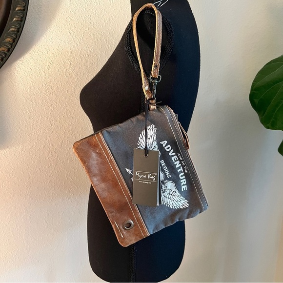 Myra Bag ADVENTURE BEGINS Distressed Pouch Wristlet Pouch Zip Pouch Clutch NEW - Picture 12 of 13